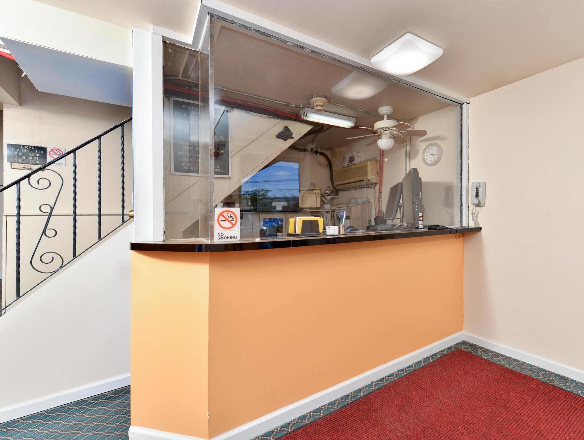 Americas Best Value Inn Media Philadelphia 외부 사진